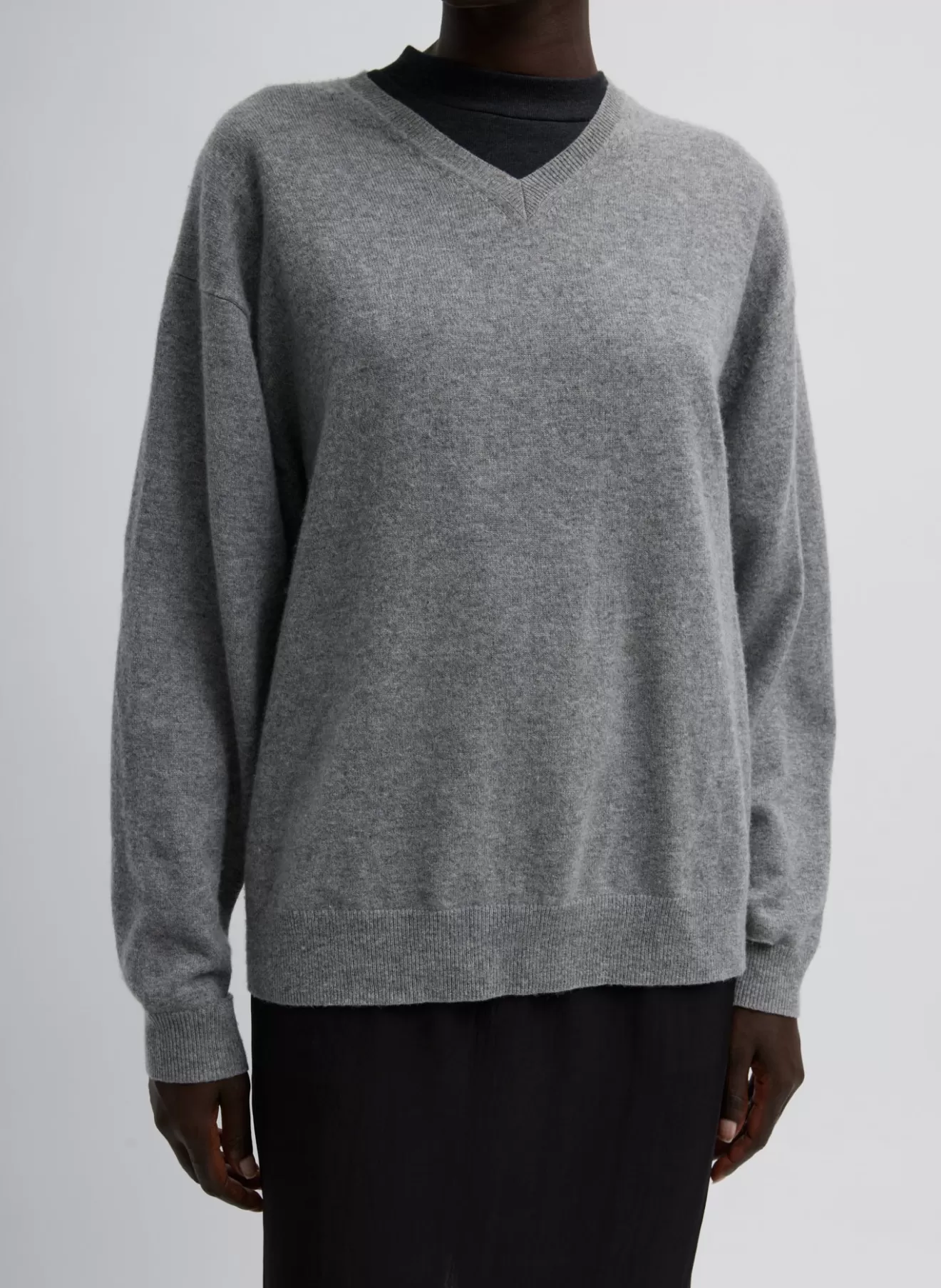 New Washable Cashmere Easy V-Neck Sweater Knitwear & Sweatshirts | Fundamentals